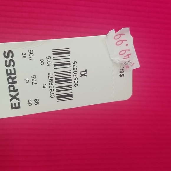 Express Barbie Pink Knit Skirt with Ruffle Hem - Picture 8 of 9